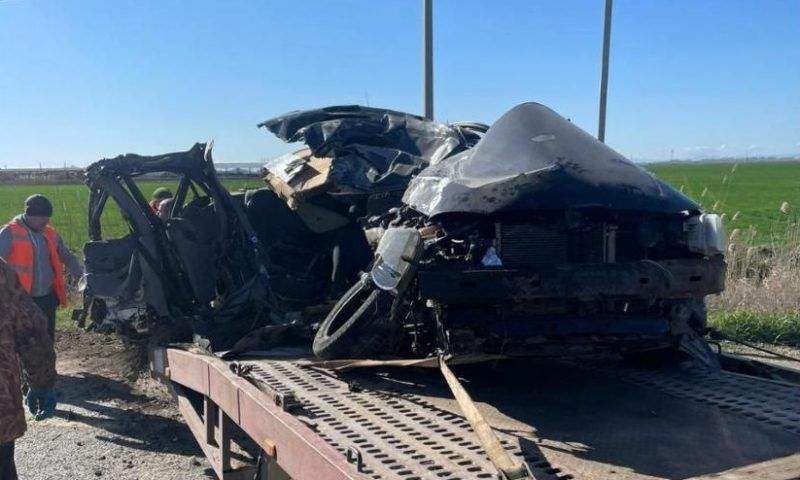 Три человека погибли в ДТП с грузовиком в Краснодарском крае