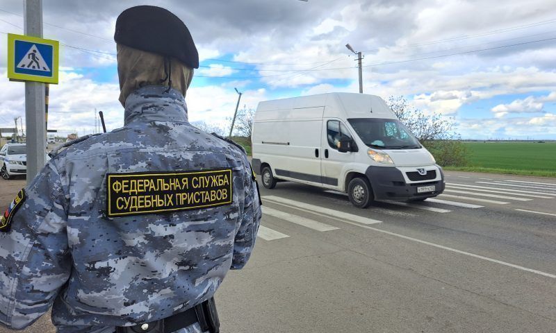 Около 250 машин за один день арестовали приставы у должников в Краснодарском крае