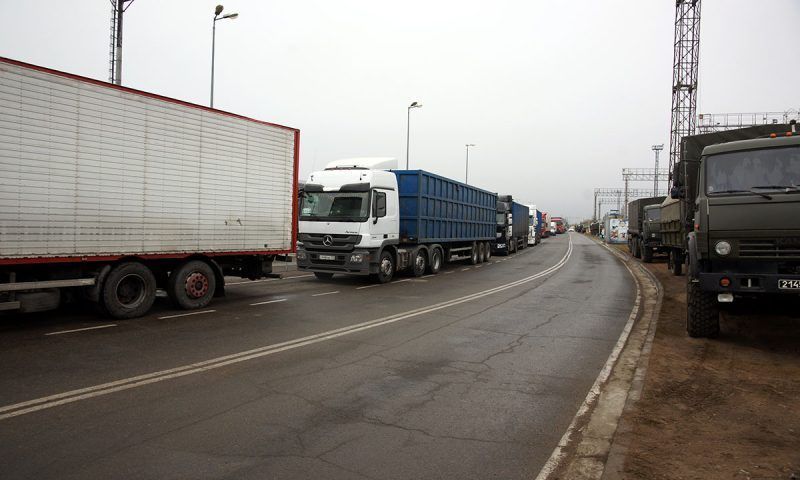 В очереди на Керченскую переправу со стороны Краснодарского края стоят 289 автомобилей