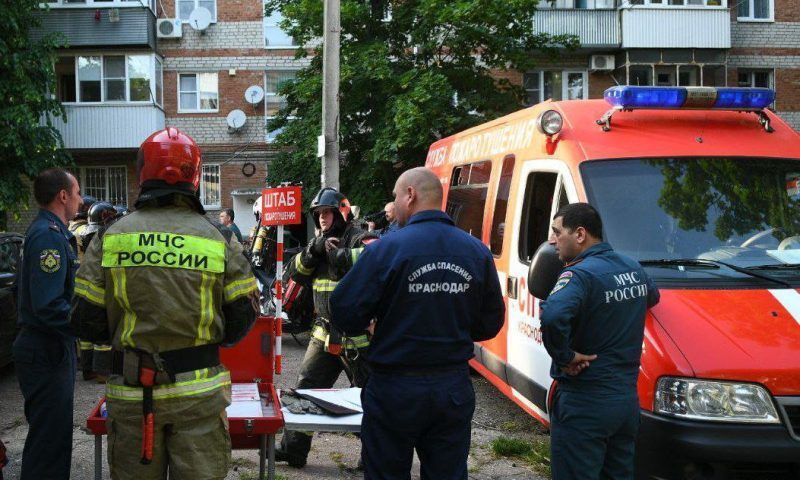 Жильцов поврежденных квартир после хлопка газа в Краснодаре направили в пункт временного размещения