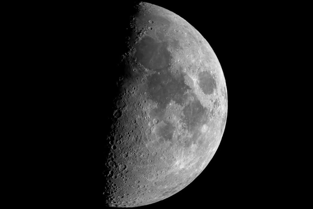 Полное лунное затмение над Северной и Южной Америкой — видео