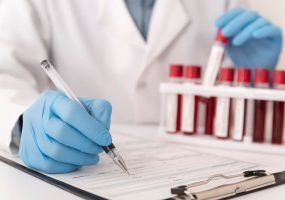 Жителей РФ начнут бесплатно обследовать для определения рисков раннего старения