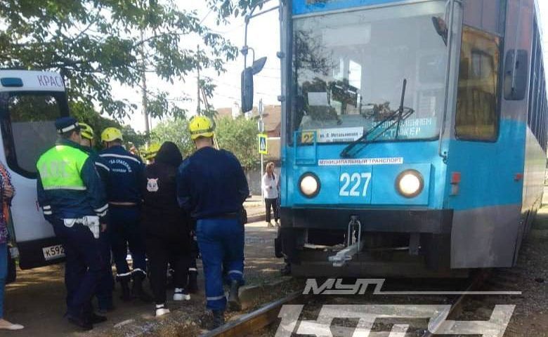 Трамвай сбил пешехода в Краснодаре