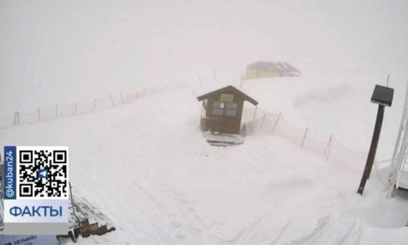 Более 20 см снега за ночь выпало в горах Сочи