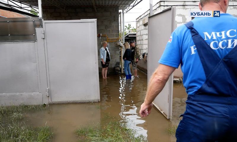 В двух районах Краснодарского края во время разгула стихии подтопило почти 40 дворов и 16 домов