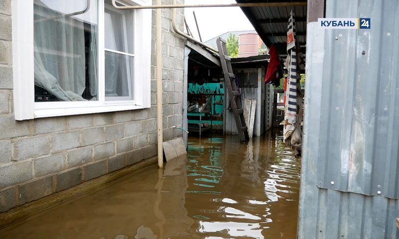 В Армавире подтопленными остаются 10 дворов и 2 дома