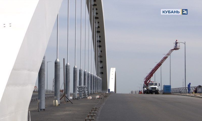 Основные работы завершены: на 80% закончили строительство Яблоновского моста | Факты