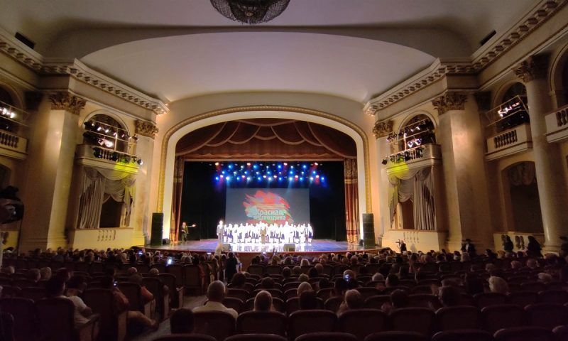 Международный фестиваль национальной патриотической песни «Красная гвоздика» стартовал в Сочи