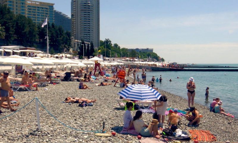 Открытие летнего сезона: где на Черноморском побережье теплее?