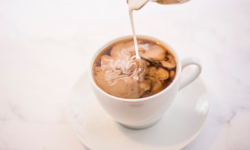 Диетолог Жаровская рассказала, чем грозит завтрак в виде чашки кофе
