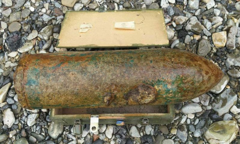 Фугасную авиационную бомбу времен войны нашел в реке Псекупс житель Туапсинского района