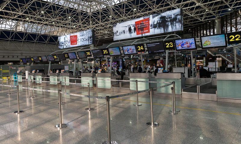 Цены на авиабилеты из Тель-Авива в Сочи поднялись выше 200 тыс. рублей