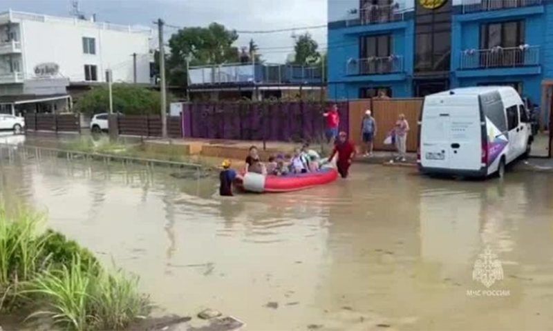 В Сириусе остаются подтопленными 192 дома и двора, эвакуированы 66 человек