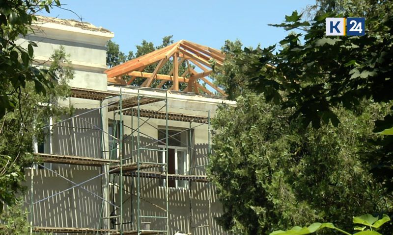 Кубанские строители ремонтируют школу в поселке Новотроицком Херсонской области