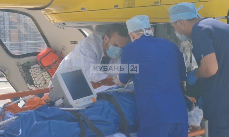 Троих пострадавших в ДТП в Брюховецком районе доставили в Краевую клиническую больницу № 1
