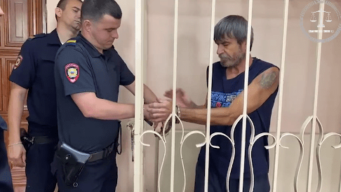 Водителя мотоцикла, который сбил мальчика в парке Усть-Лабинска и уехал, арестовали на 2 месяца