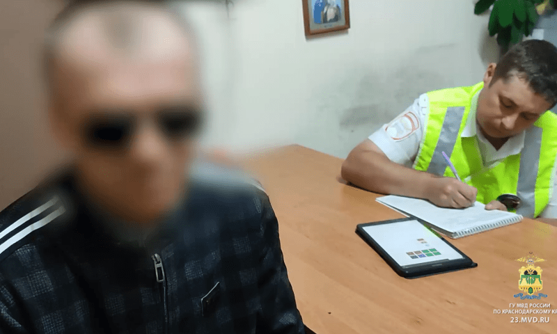 Отец «сдал» сына полиции за угон автомобиля в Абинске. Видео