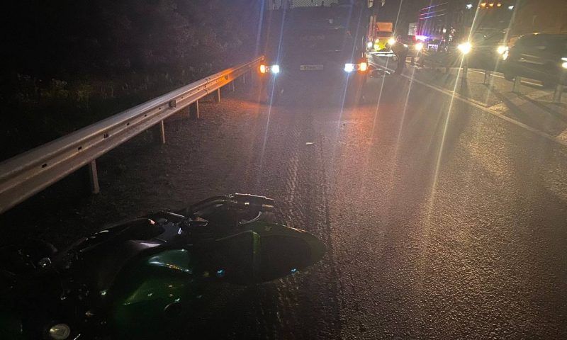 Мотоциклист погиб в ДТП с грузовиком в Горячем Ключе