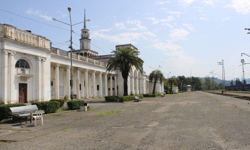Туристический поезд «Рица» начнет ходить из Сочи в Абхазию