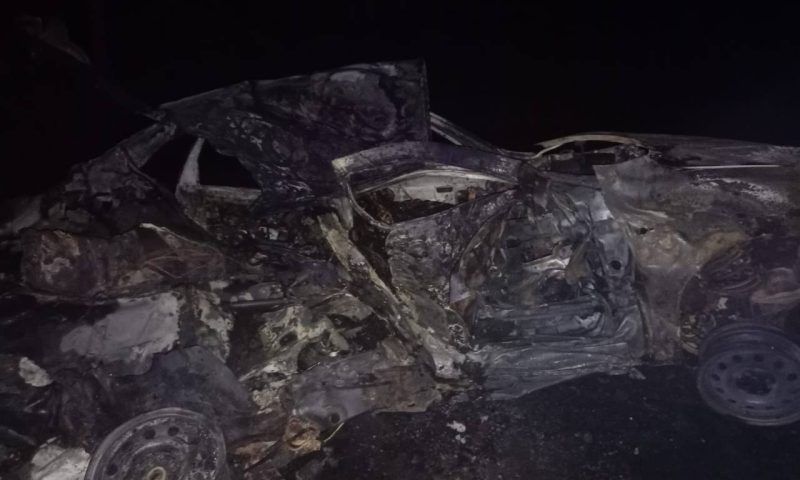 Легковушка и КамАЗ загорелись после столкновения под Усть-Лабинском, один из водителей погиб