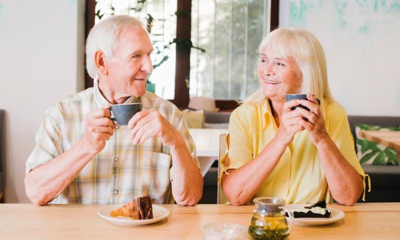 Сохранить мозг: диетолог назвал пять продуктов, которые обязательны для пенсионеров