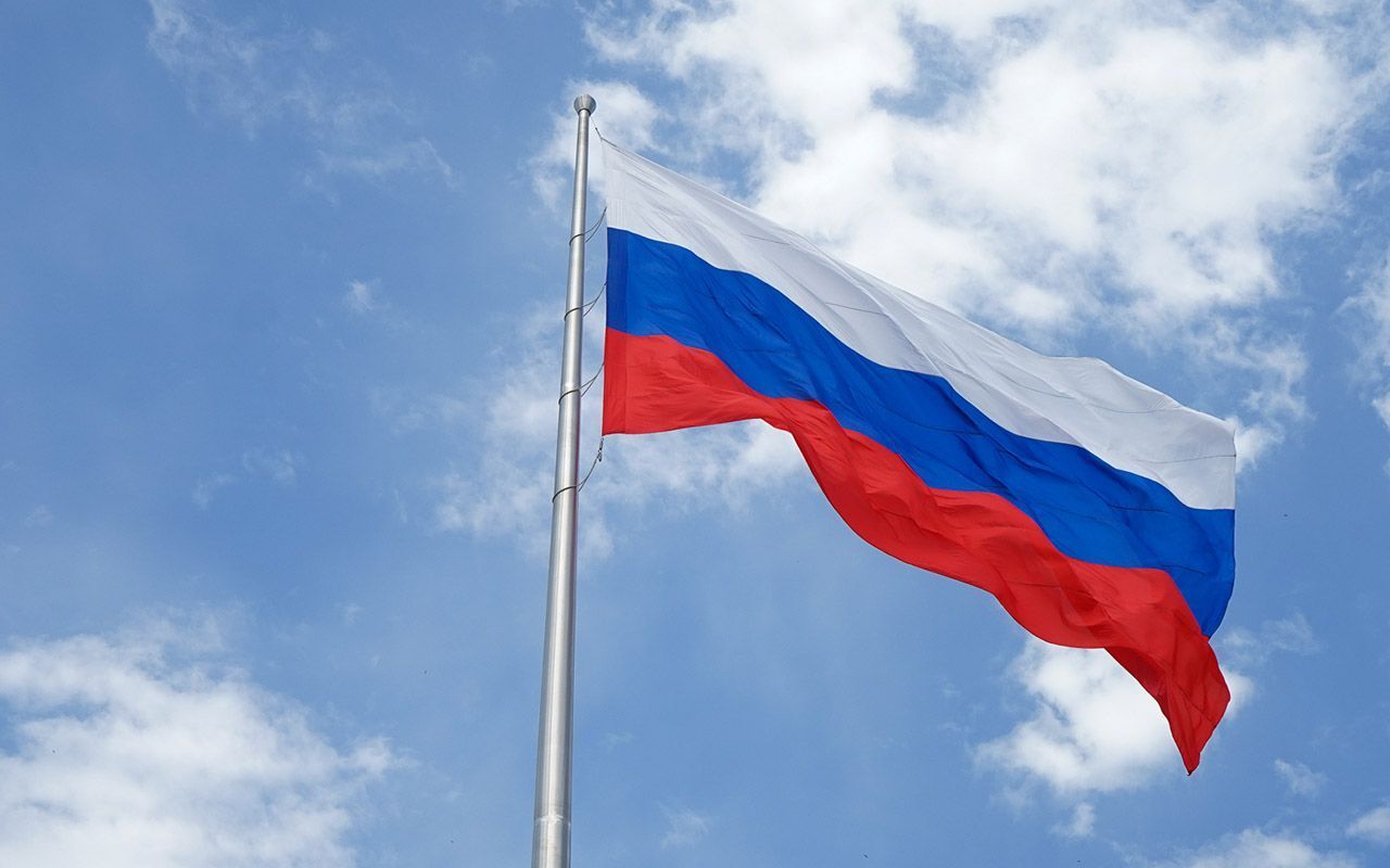 Что означают цвета флага России?