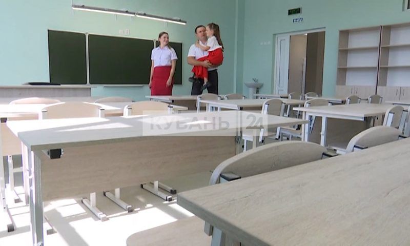 Ноутбуки, 3D-принтер и квадрокоптер: детей ждет обновленная школа № 1 в станице Крыловской