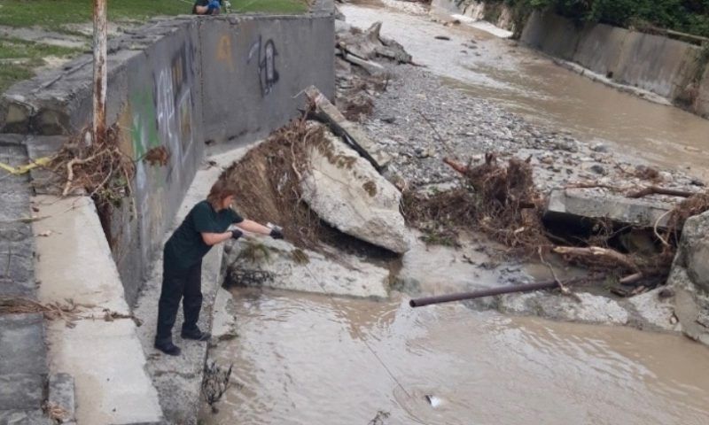 Росприроднадзор проверит качество воды после повреждения канализации во время стихии в Туапсинском районе