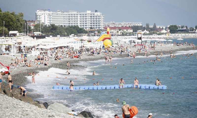 Кондратьев: 9,7 млн туристов со всей России отдохнули летом в Краснодарском крае