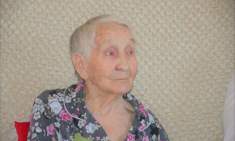 Кондратьев поздравил со столетним юбилеем ветерана Великой Отечественной войны Лидию Николаенко-Шленникову