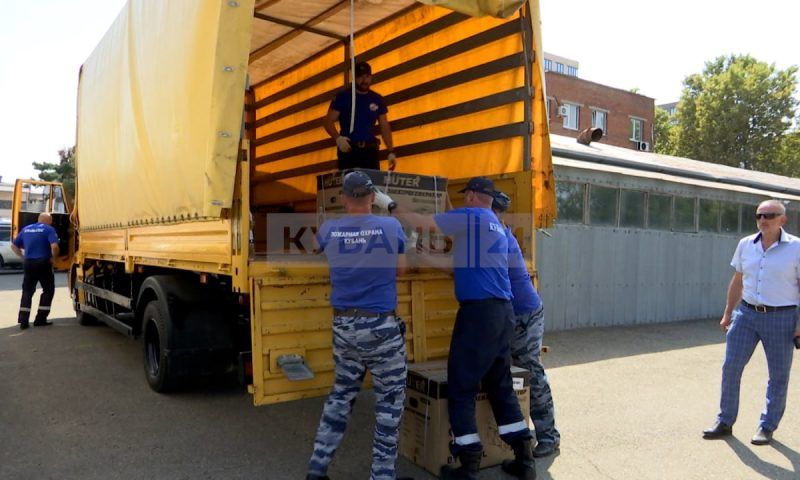 Оборудование для борьбы с пожарами отправили из Краснодарского края в Херсонскую область