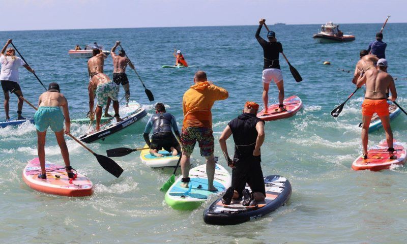Первый фестиваль по SUP-серфингу проходит в Туапсинском районе