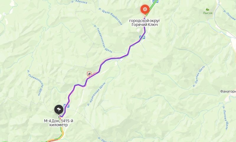 Автомобильная пробка длиной 14 км образовалась на дороге к морю под Горячим Ключом