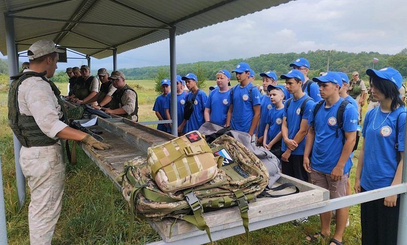Завершилась последняя смена оборонно-спортивного лагеря «Будущий воин» в Краснодарском крае