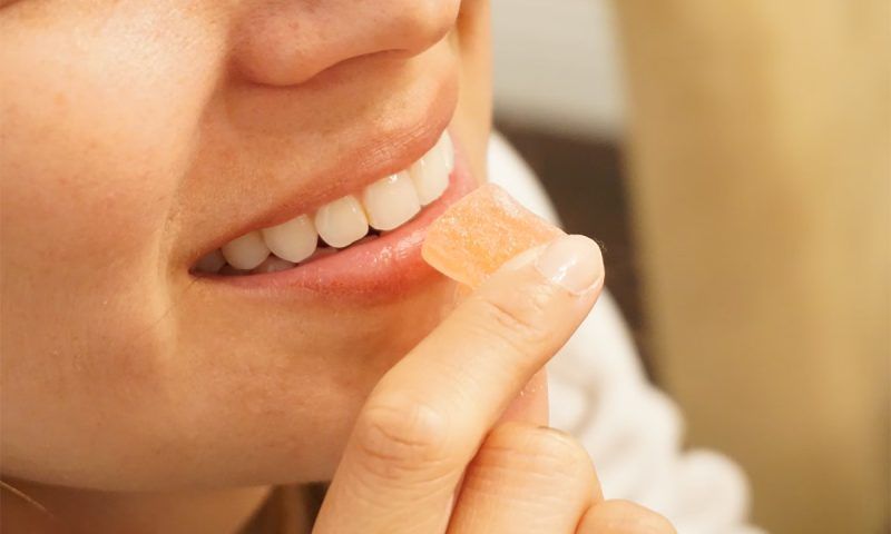 Пять продуктов, от которых надо отказаться немедленно, если не хотите уничтожить зубную эмаль