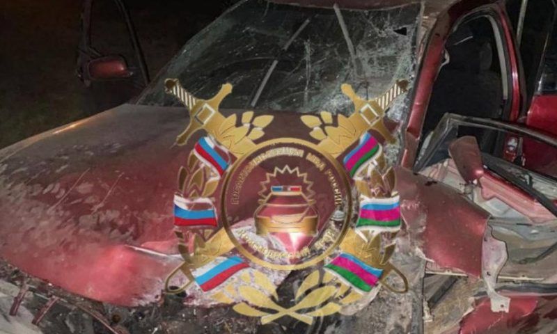 Водитель иномарки погиб, врезавшись в дерево на обочине в Краснодарском крае
