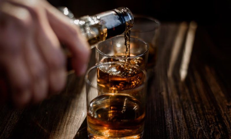 На Кубани «наливайкам» запретят продавать алкоголь после 23:00