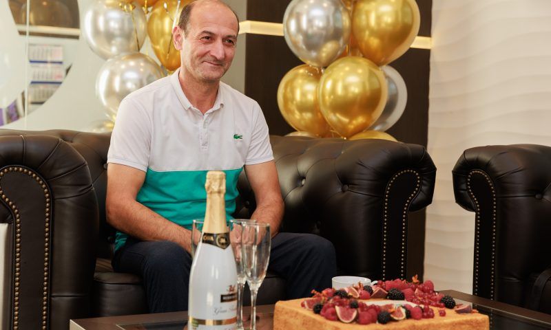 Строитель из Сочи выиграл 100 млн рублей в моментальную лотерею