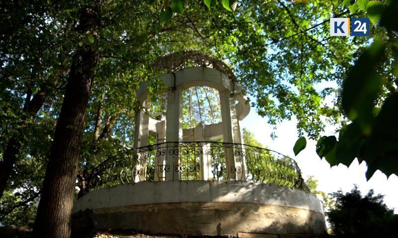 В Городском саду Краснодара приступили к реконструкции ротонды «Казачья горка»
