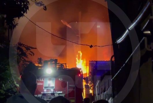 В Сочи произошел пожар в жилом доме на площади 350 кв. метров