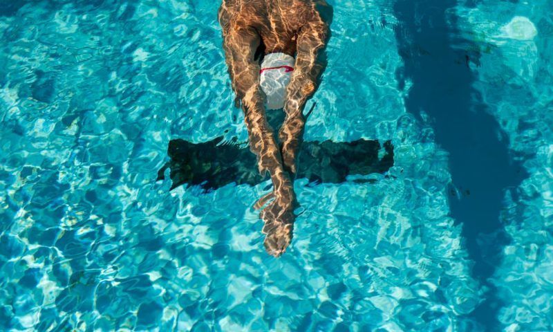 Брасс, кроль, баттерфляй: 5 причин заняться плаванием