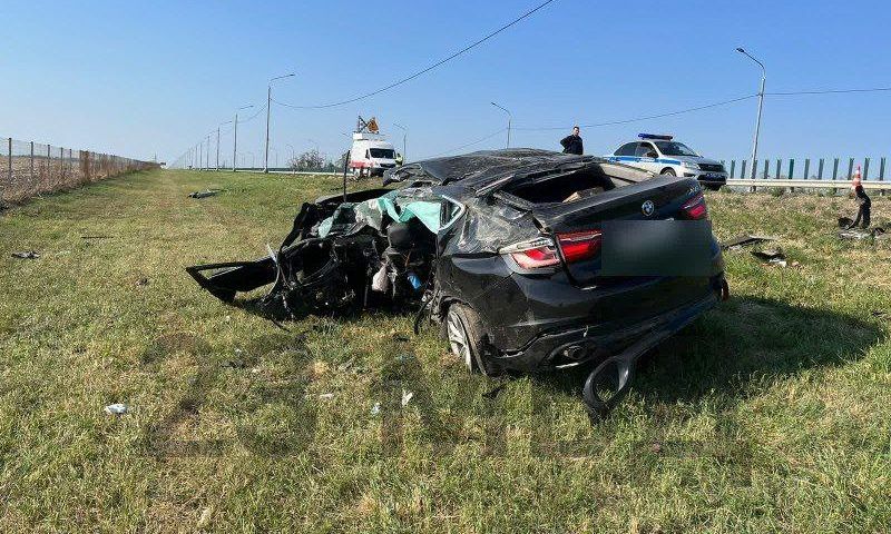 Водитель иномарки погиб из-за взорвавшегося заднего колеса в Кореновском районе