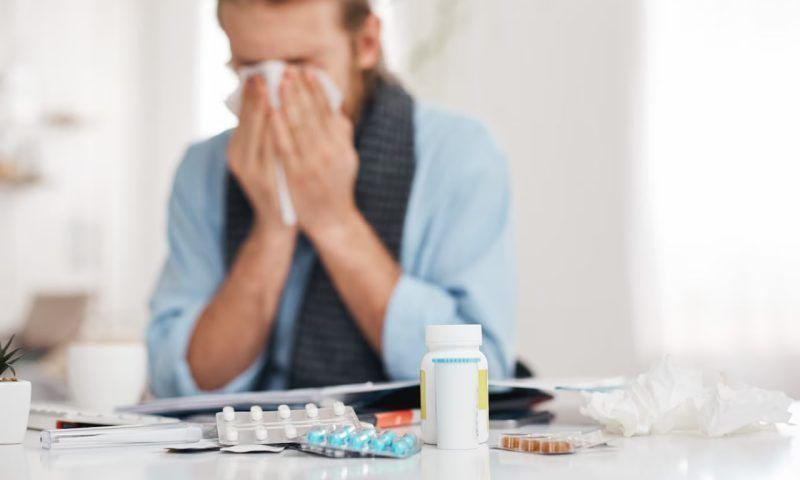 7 бесполезных и опасных методов лечения простуды и недомогания