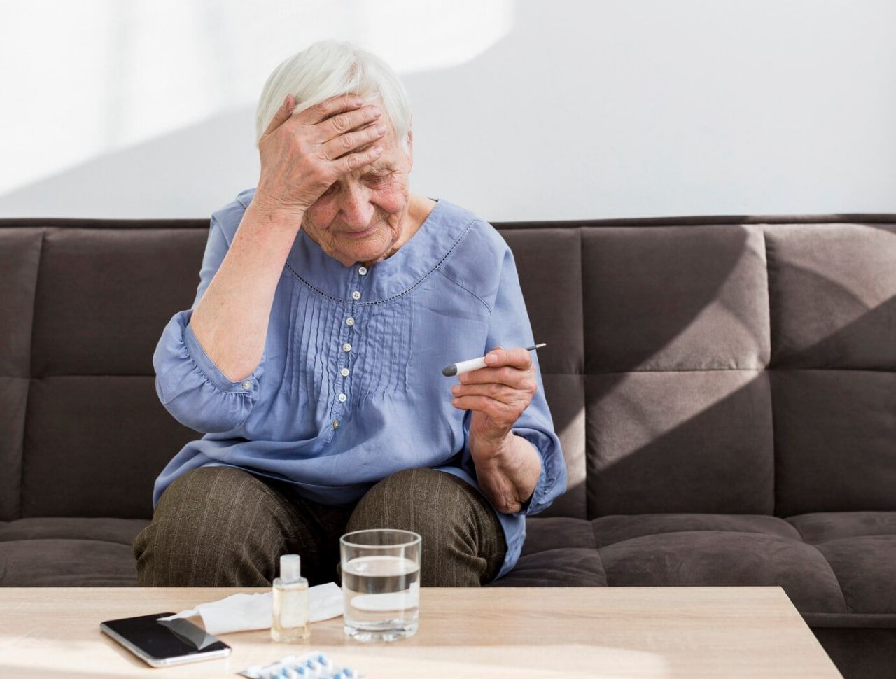Здоровье пенсионера: 6 правил, как обезопасить себя в сезон инфекций
