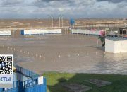 Последствия шторма: нагонные волны в Ейске затопили пляжи и базы отдыха