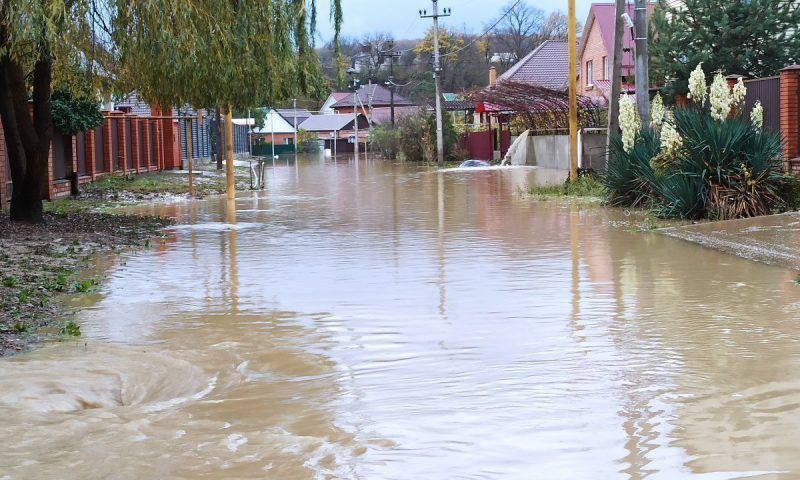 В Горячем Ключе из-за разгула стихии ввели режим ЧС, подтоплены более 100 домов