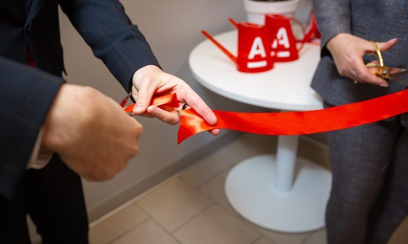 Альфа-Банк торжественно открыл первый phygital-офис в Курганинске