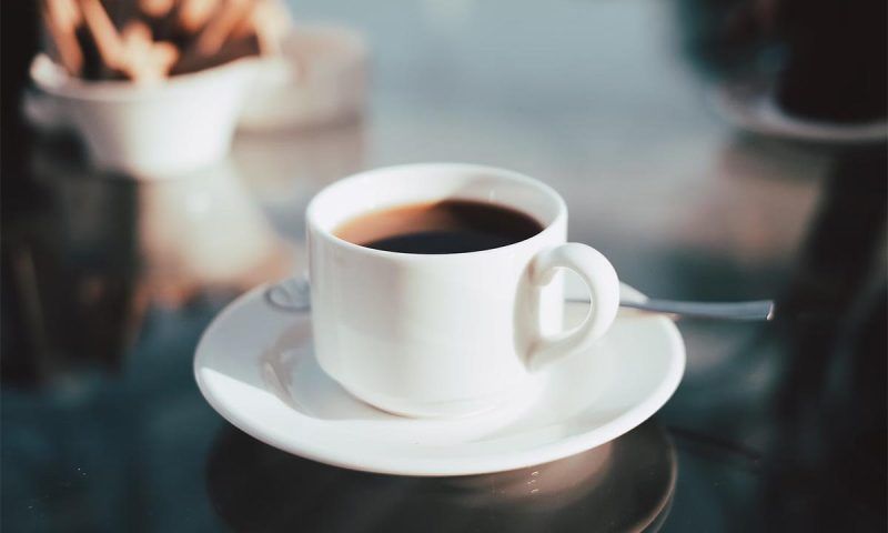 Кардиолог Хачирова рассказала, как определить безопасную дозу кофе
