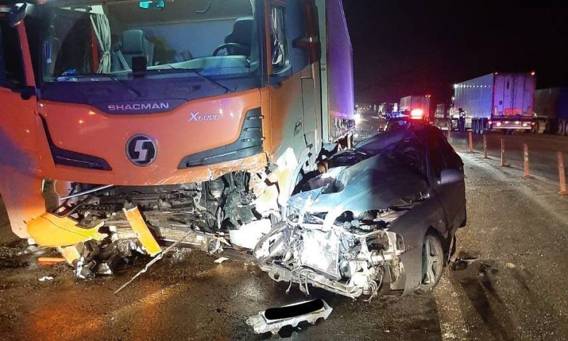 Водитель и пассажир иномарки погибли в ДТП с фурой в Краснодарском крае