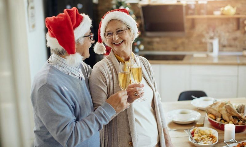 Здоровый праздник: от каких продуктов пенсионеру стоит отказаться в Новый год
